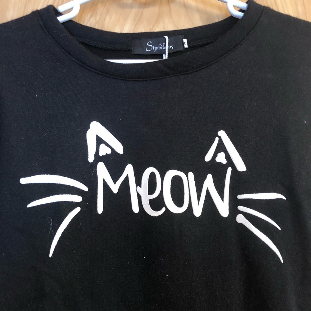 Women’s “Meow” sweatshirt